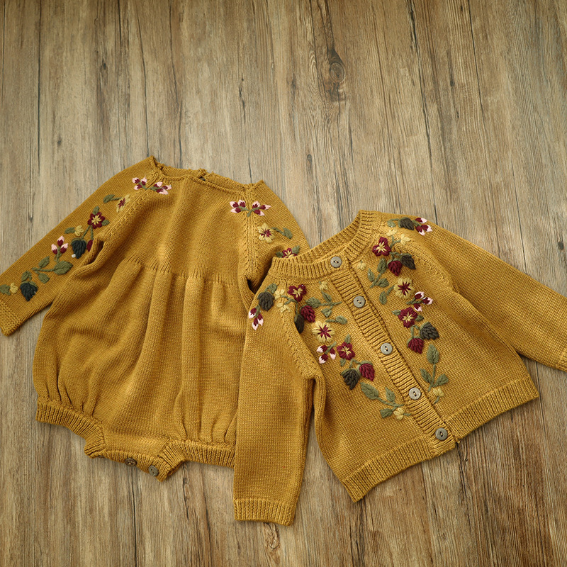 2024 소녀 니트 카디건 자수 블랙베리 카디건 신생아 - Knit Cardigan Infant 리뷰 및 가격